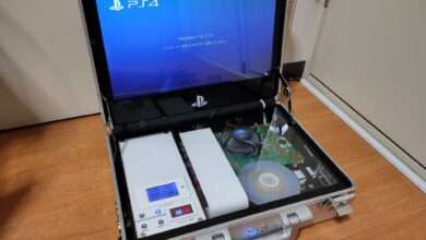 تقني ياباني ينجح في تحويل جهاز PlayStation 4 الى جهاز محمول!